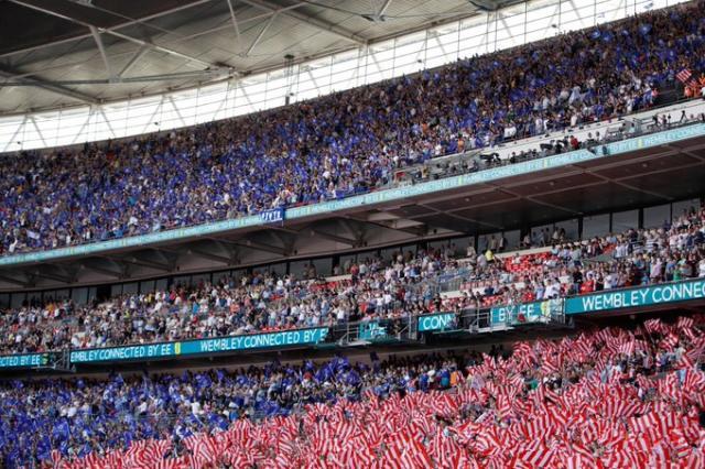 球迷回归进行时 足总杯半决赛或择一场对外开放